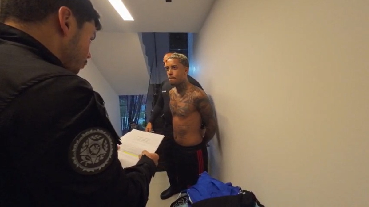 MC Poze do Rodo é preso por ligação com a facção Comando Vermelho no RJ