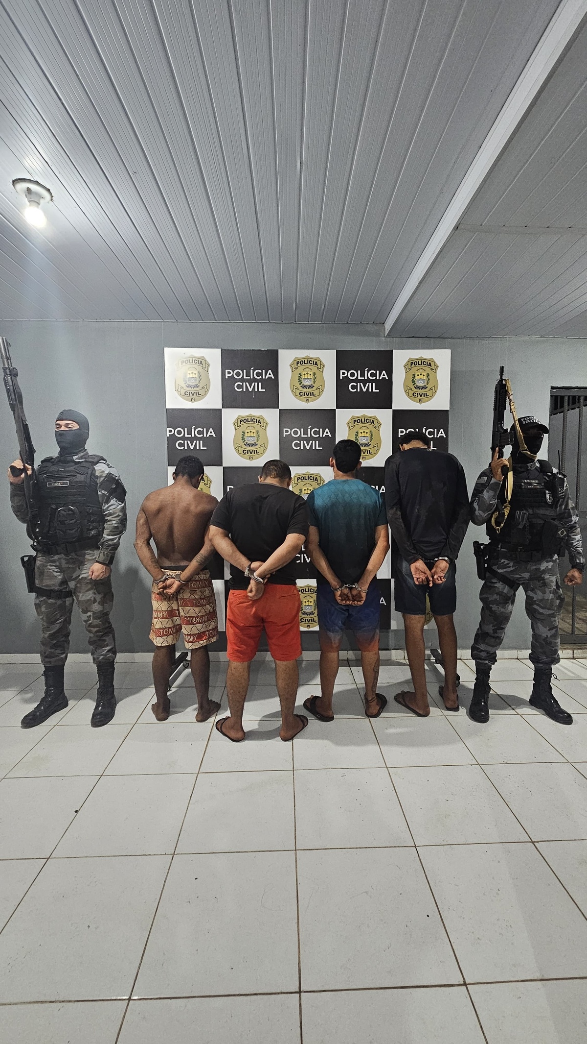 Membros do Comando Vermelho são presos após plano de matar rivais no Piauí