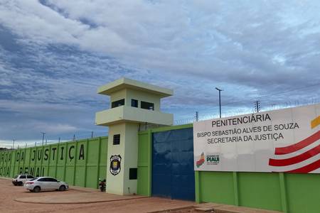 Secretaria de Justiça inaugura penitenciária em Buriti dos Lopes