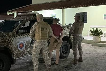 PM intercepta passageira com drogas dentro de ônibus no sul do Piauí