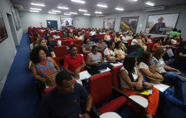 Prefeitura realiza capacitação para professores e gestores em Timon