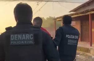 Suspeitos de tráfico de drogas são presos em operação do Denarc em Teresina (Foto: Divulgação)