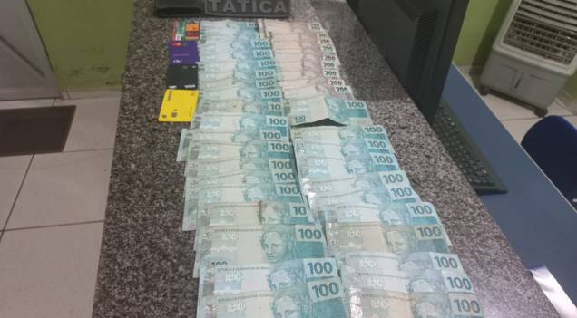 Adolescente é apreendido por suspeita de furtar R$ 5 mil de lava-jato no Piauí