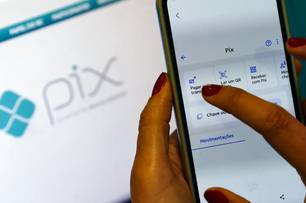 Bancos passam a oferecer Pix Automático a partir desta segunda
