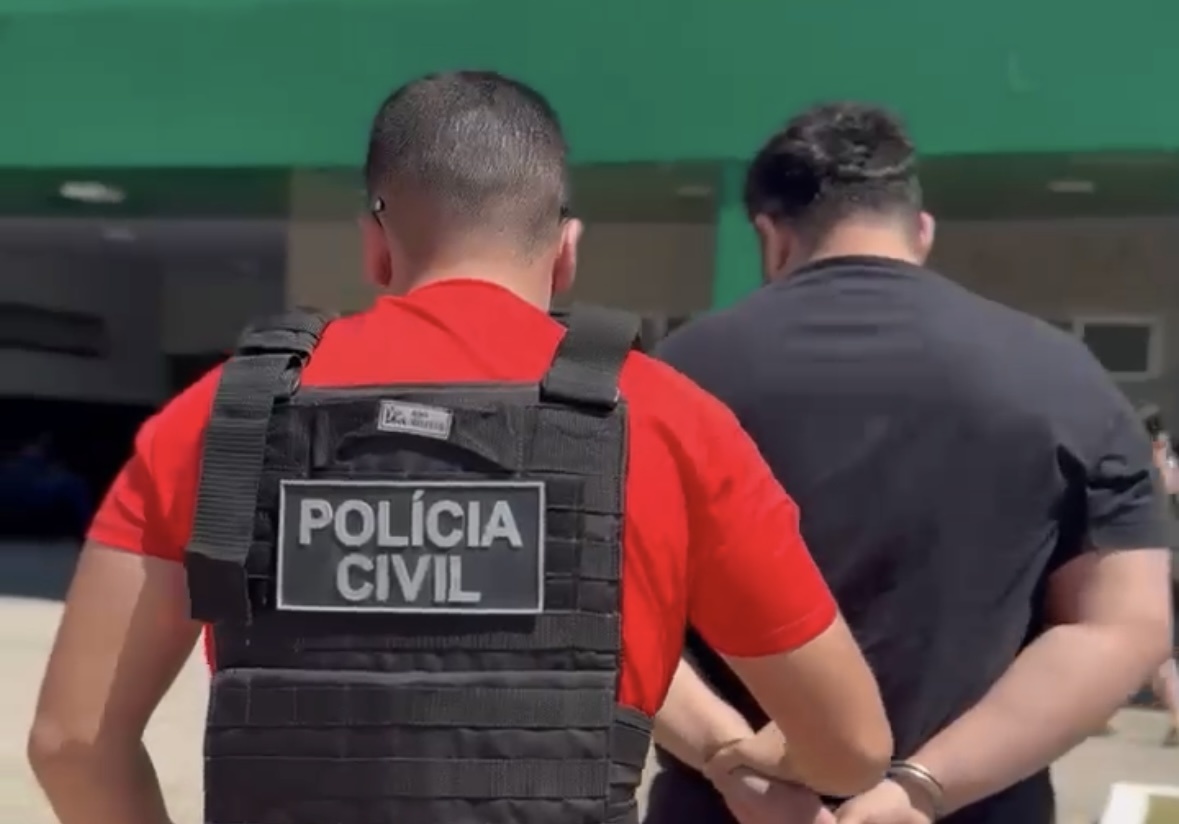 O foragido também foi alvo da Operação Bazófia, deflagrada pela Polícia Federal