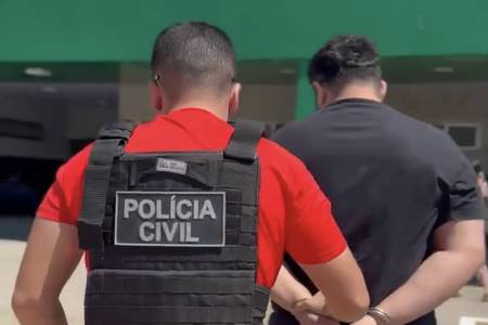 Polícia prende suspeito de crimes junto ao Detran e ao Auxílio Emergencial