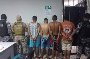 PM deflagra operação e apreende armas, celulares roubados e drogas em Teresina (Foto: Divulgação)
