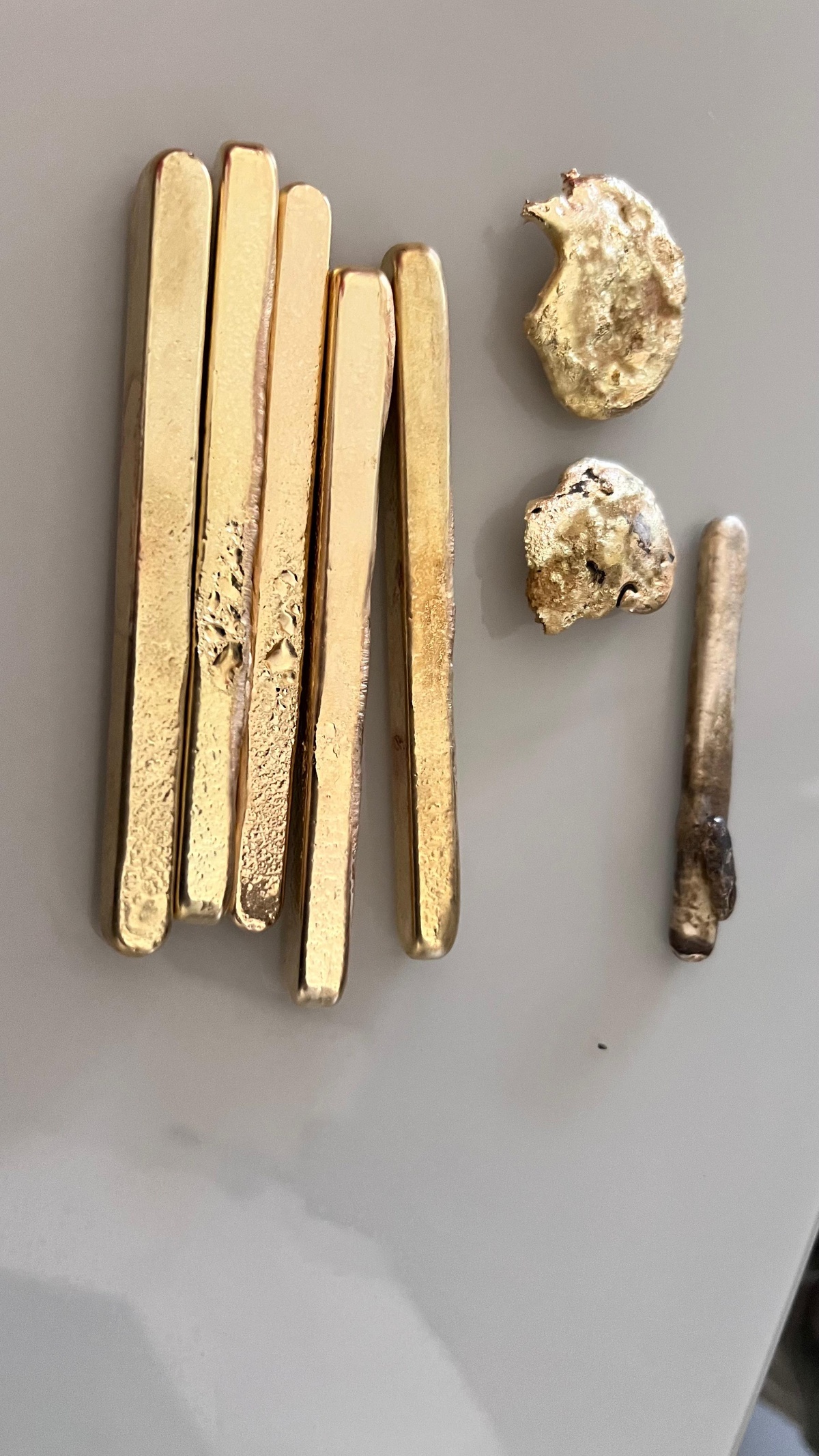 Polícia cumpre mandados contra suspeitos de comercialização ilegal de ouro