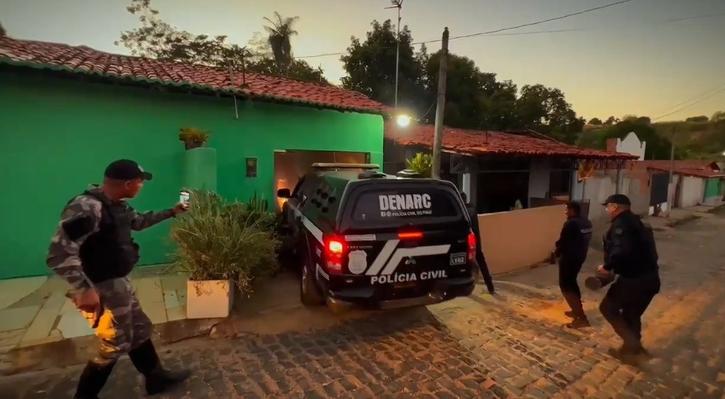 Polícia deflagra operação contra suspeitos de tráfico de drogas na zona Sul