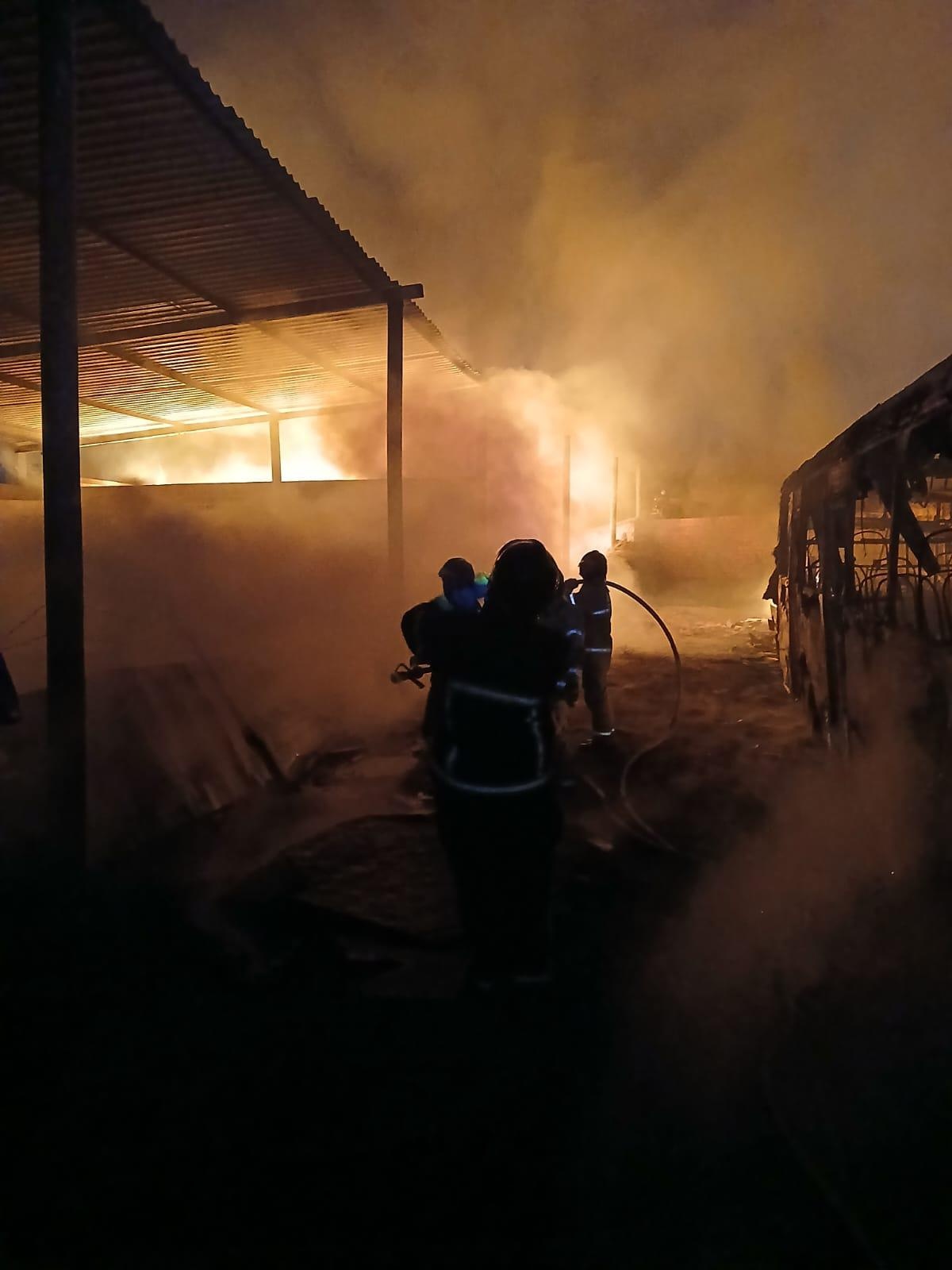 Sete escolas ficam prejudicadas após incêndio e aulas são suspensas em Teresina