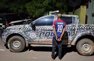 Suspeito de diversos crimes é capturado pela PMPI em Simplício Mendes (Foto: Divulgação)
