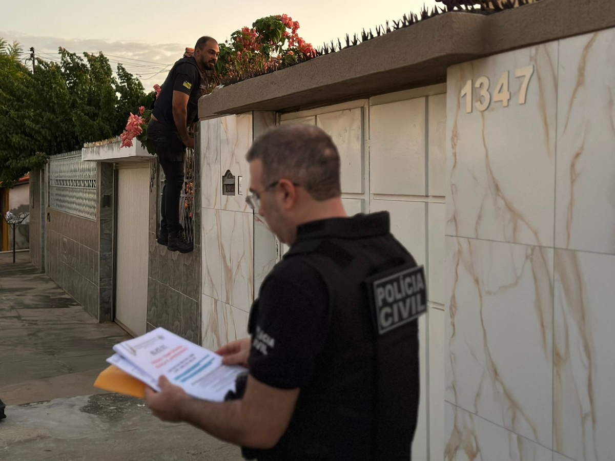 Em operação, polícia investigar exclusão ilegal de multas de trânsito