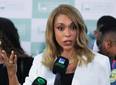Erika Hilton pede ao STF bloqueio das contas de Eduardo Bolsonaro