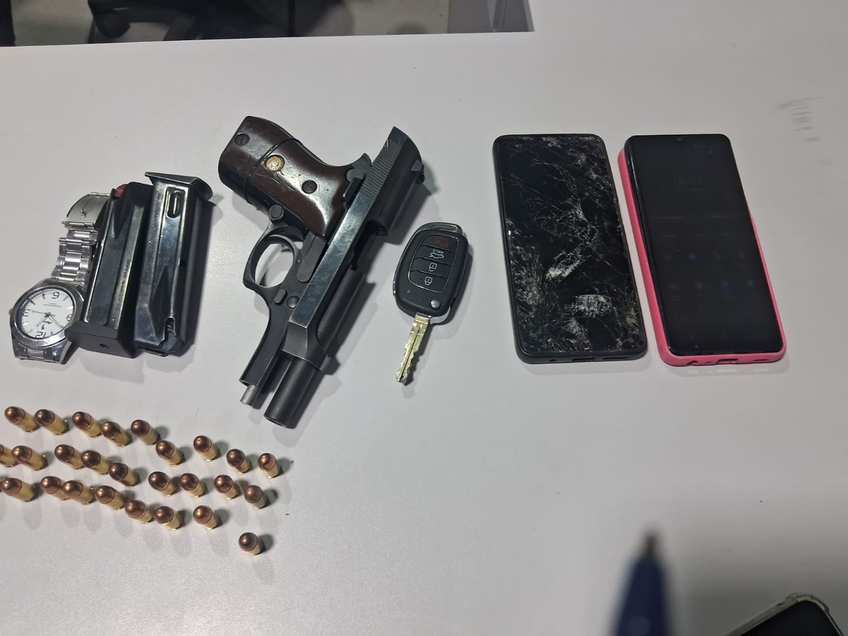 Homem é preso com arma de fogo perto de baile reggae na zona Norte