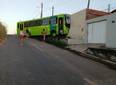 Ônibus desgovernado invade residência na zona Norte de Teresina