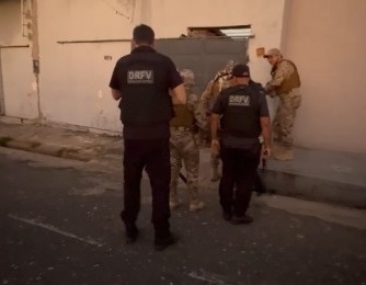 Polícia cumpre mandados contra suspeitos de assaltos a motoristas de aplicativo