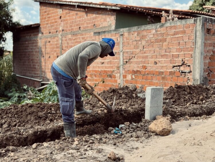 Prefeitura de Timon intensifica obras para melhorar ruas e avenidas da cidade