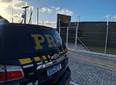 PRF flagra condutor com documento falso na BR 343 em Luís Correia