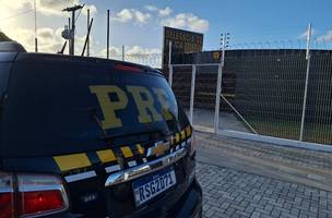 PRF flagra condutor com documento falso na BR 343 em Luís Correia (Foto: Divulgação)