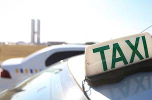 Taxistas passam a ter isenção na verificação de taxímetros no Piauí (Foto: Marcelo Camargo/ Agência Brasil)