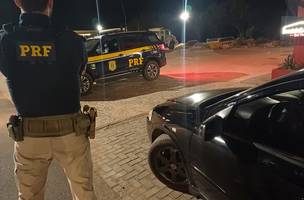 Carro roubado no DF é recuperado pela PRF no interior do Piauí (Foto: Divulgação)