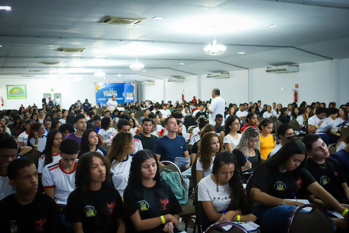 Prefeitura realiza aulão do PRÉ-PARA Timon e reúne dezenas de estudantes
