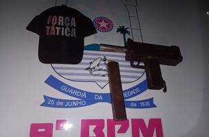 Adolescente é apreendido com submetralhadora artesanal em Teresina (Foto: Divulgação)