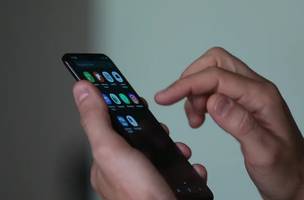 Celular (Foto: Tânia Rêgo)