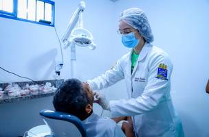 Com sorriso renovado, timonenses recebem próteses dentárias no CEO (Foto: Divulgação)