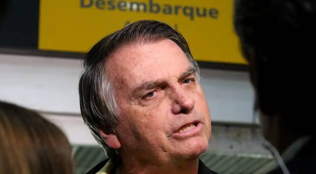 Gilmar Mendes nega pedido de prisão domiciliar a Bolsonaro