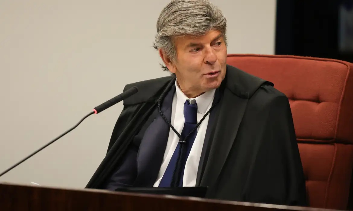 Ministro do STF votou pela absolvição de 5 aliados do ex-presidente