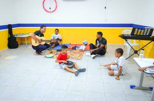 Prefeitura promove inclusão com musicoterapia para crianças com autismo (Foto: Divulgação)