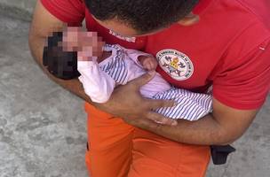 Recém-nascido é salvo pelos bombeiros após se engasgar com leite materno (Foto: Divulgação)