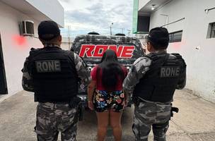 Mulher é presa após assumir tráfico de drogas de companheiro preso em Teresina (Foto: Divulgação)