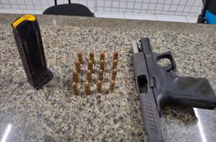PM apreende pistola 9mm durante rondas no bairro Tatus, em Ilha Grande (Foto: Divulgação)