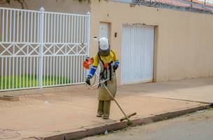 Programa Cidade Limpa intensifica ações de limpeza urbana em bairros de Timon (Foto: Divulgação)