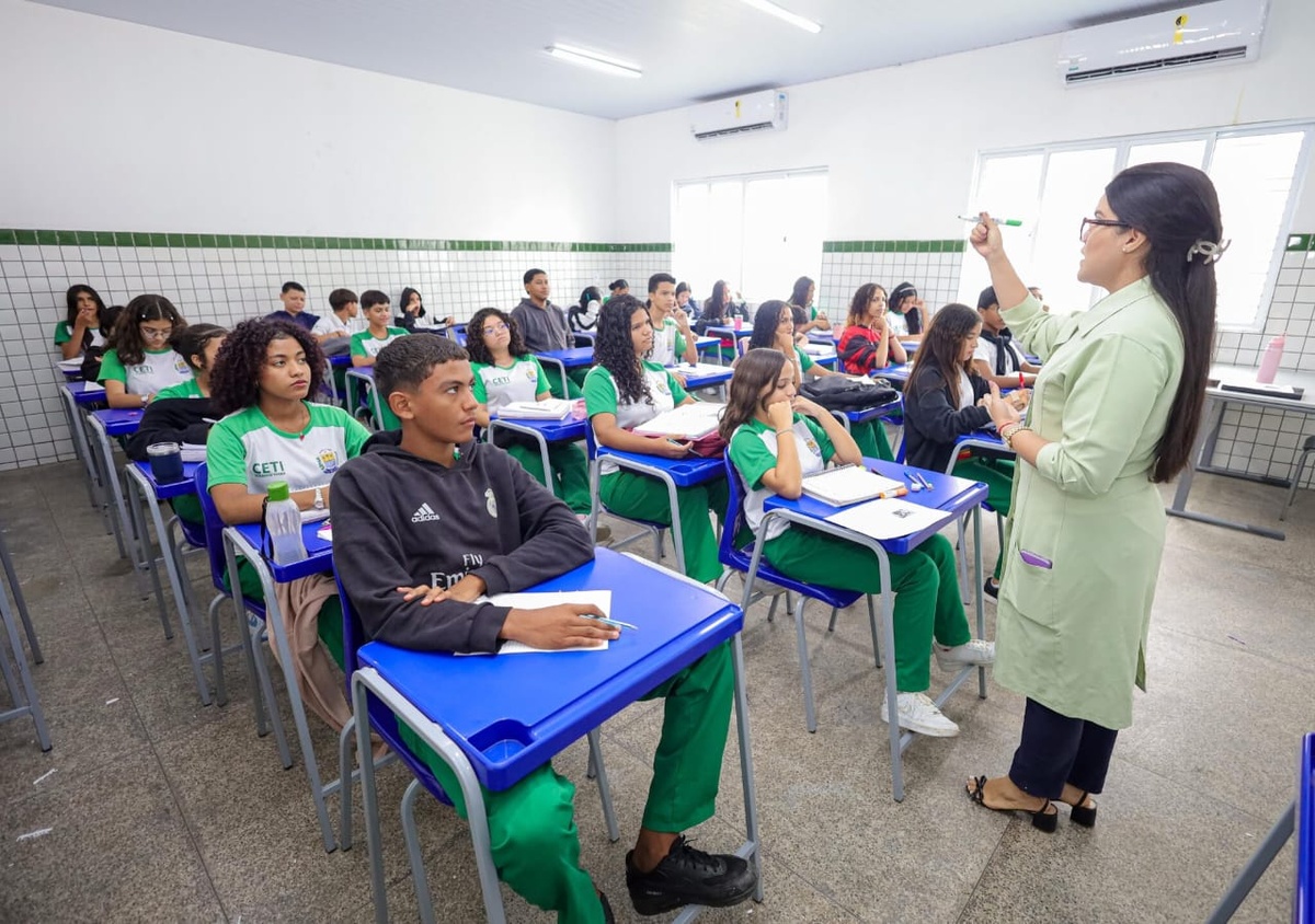 Seduc convoca mil profissionais da Educação para escolas da rede estadual no PI