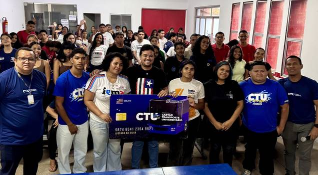 Cartão de R$ 800 beneficia 70 estudantes do IEMA de Timon