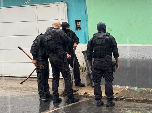 DRACO cumpre mandados com investigados por vários crimes na zona Sul de Teresina