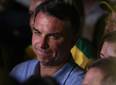 Fuga e carta golpista ampliam isolamento de Flávio Bolsonaro