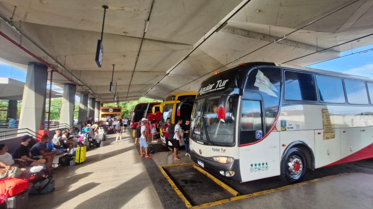 Governo do Piauí amplia horário do transporte gratuito para eleitores