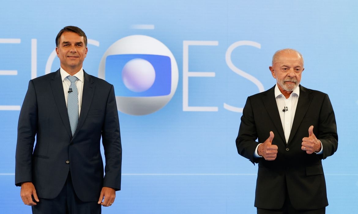 Lula rebate Flávio por fala sobre nove dedos e senador se desculpa em debate