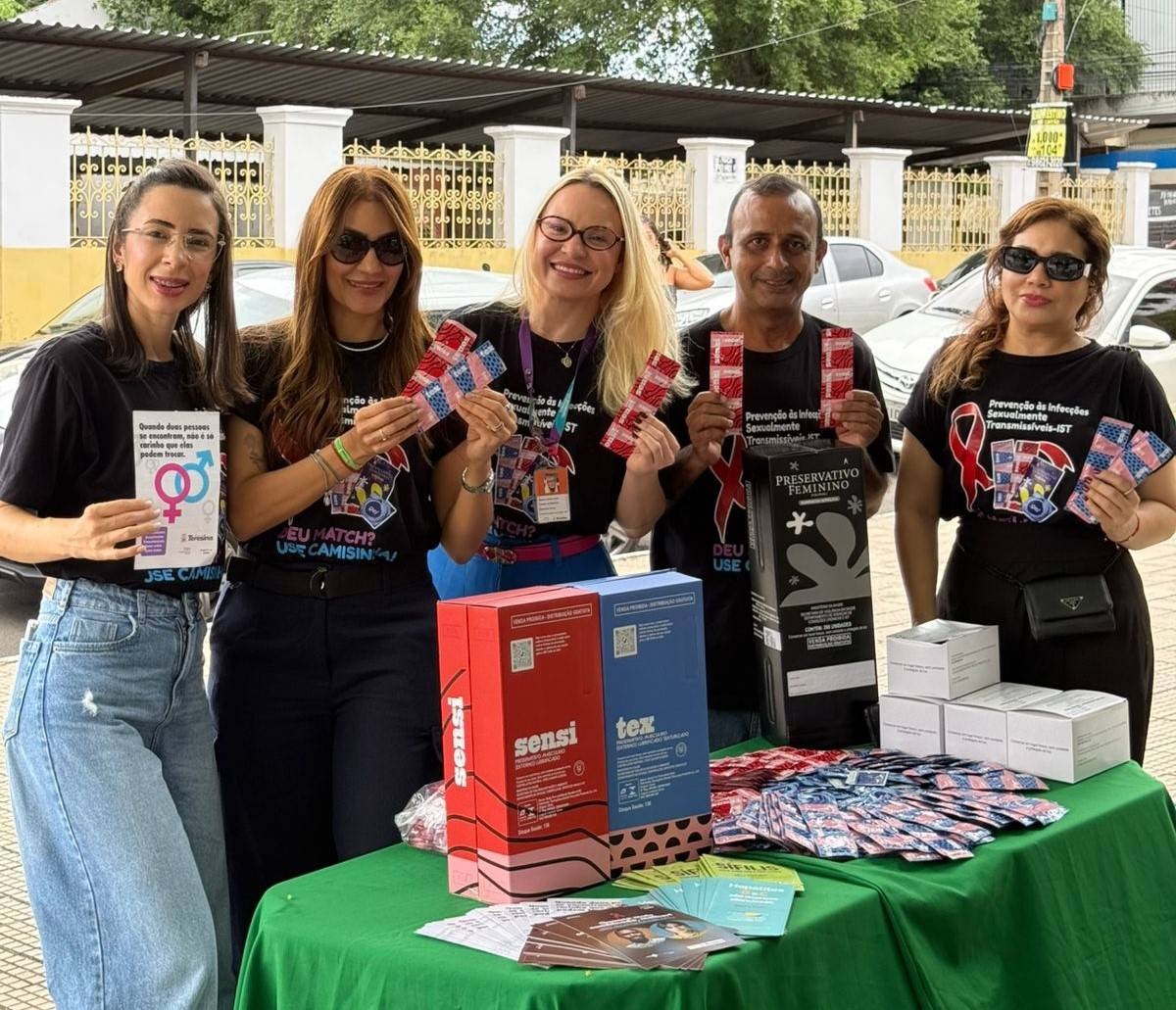 Equipes da FMS levam informação e prevenção às ISTs para as festas de carnaval
