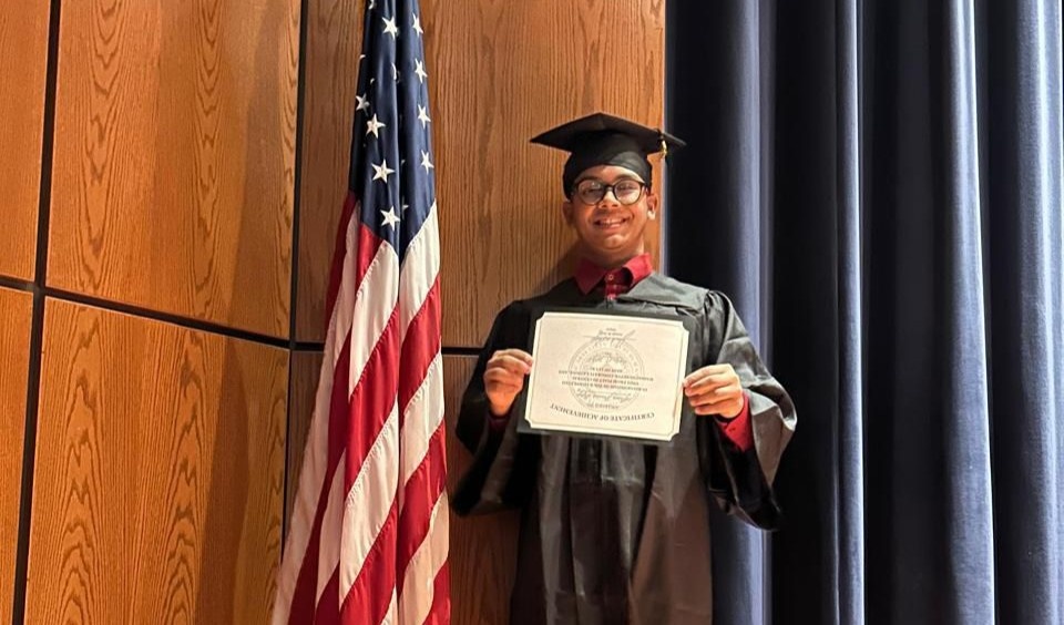 Ex-aluno da rede estadual conquista bolsa para curso de Medicina no Paraguai