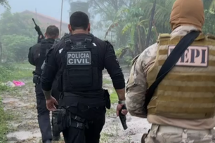 Operação cumpre mais de 20 mandados contra suspeitos de vários crimes no Piauí (Foto: Divulgação)