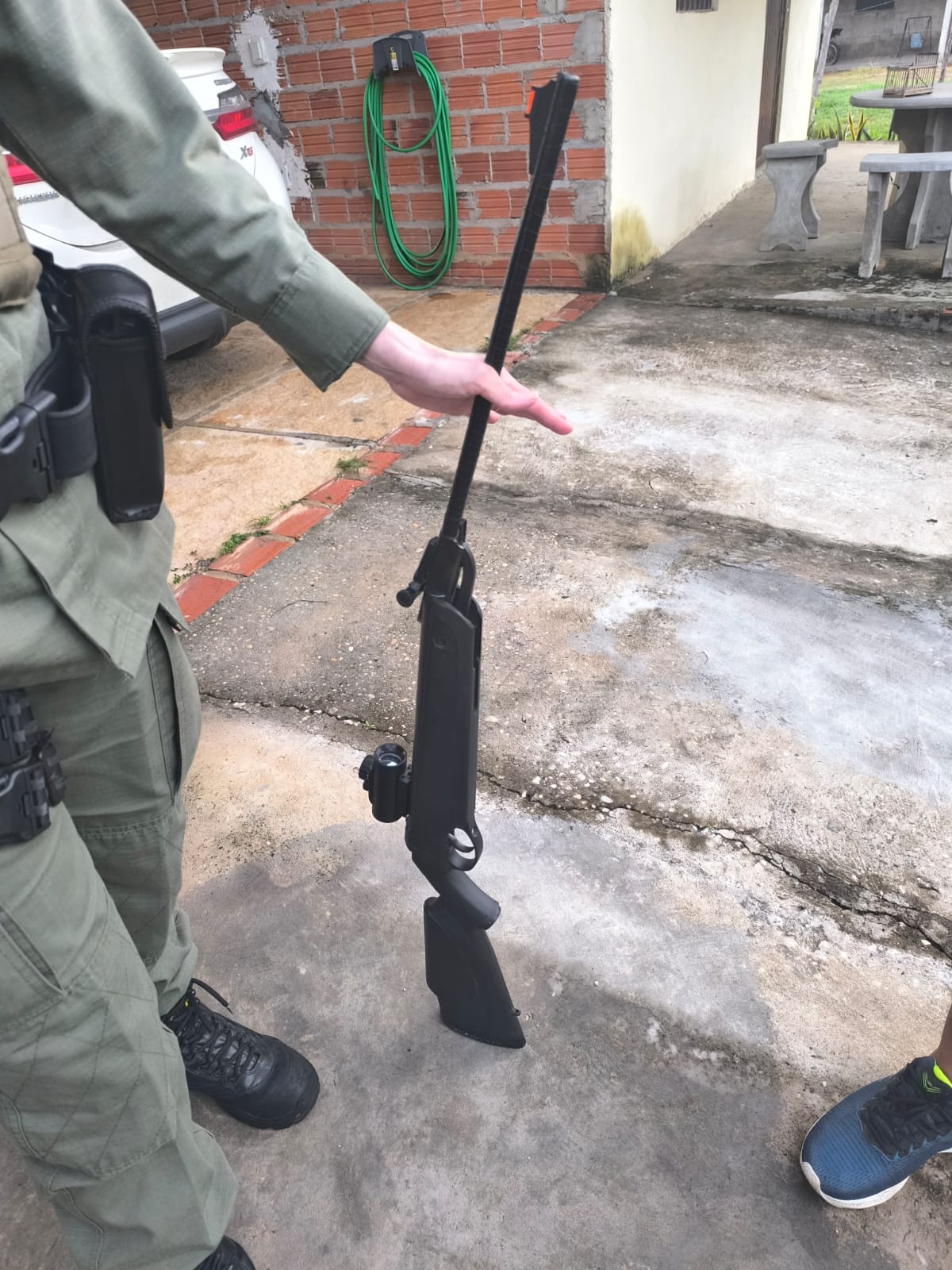 Polícia Militar prende suspeito de atirar em cão em Teresina