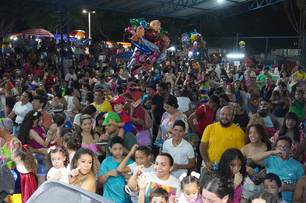 Segunda-feira de Carnaval foi marcada por muita animação, tradição e alegria