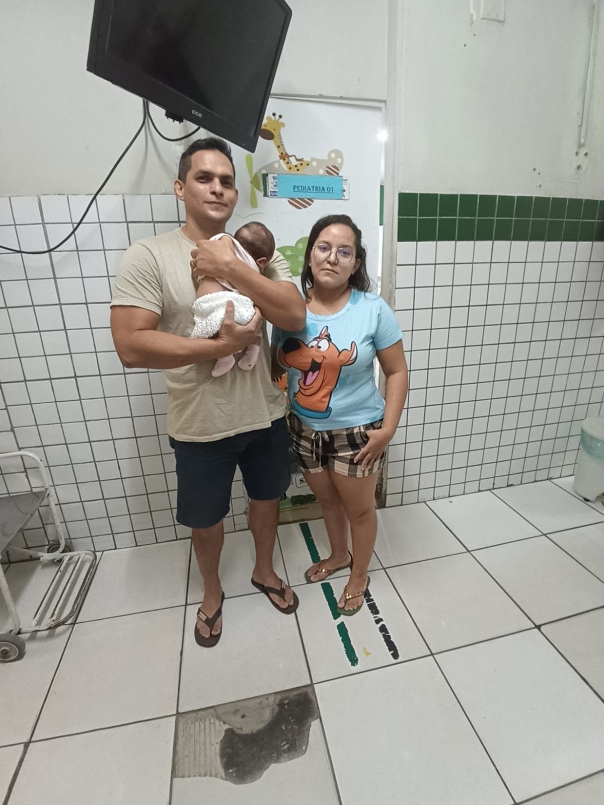 Soldado da PM de folga salva bebê engasgada com leite materno em Timon