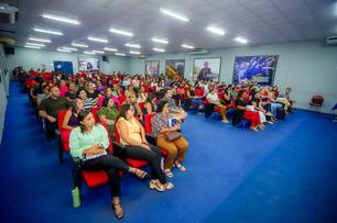 Timon realiza encontro com gestores escolares para fortalecer a alfabetização