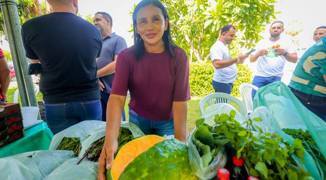 III Feira da Agricultura Familiar movimenta Praça São José em Timon